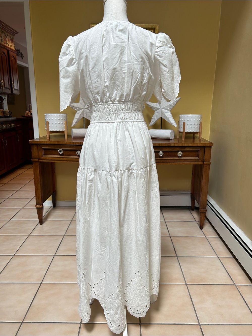 Moon River White Floral Embroidered Tiered Eyelet Puff Sleeve V Neck Maxi Dress - Picture 10 of 16